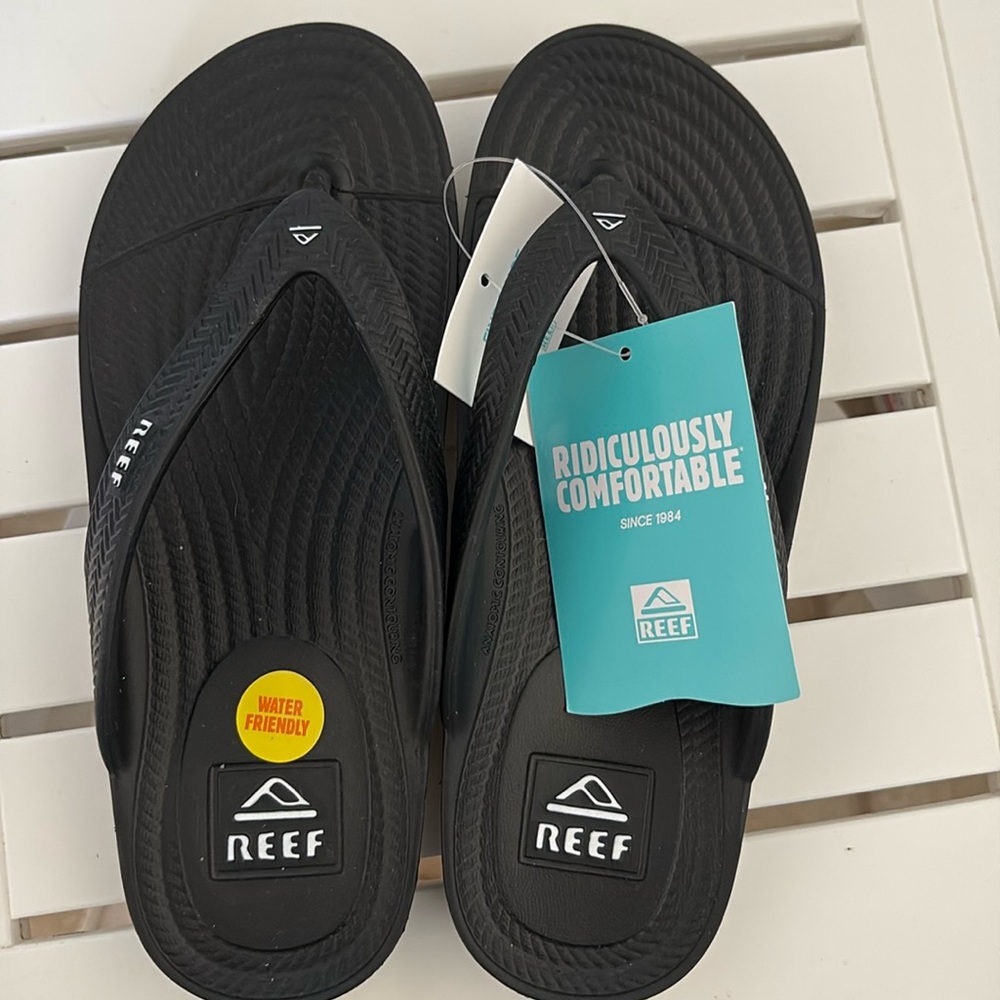 REEF Water Court Women’s Sandals / flip flops NWT NEW Size 6